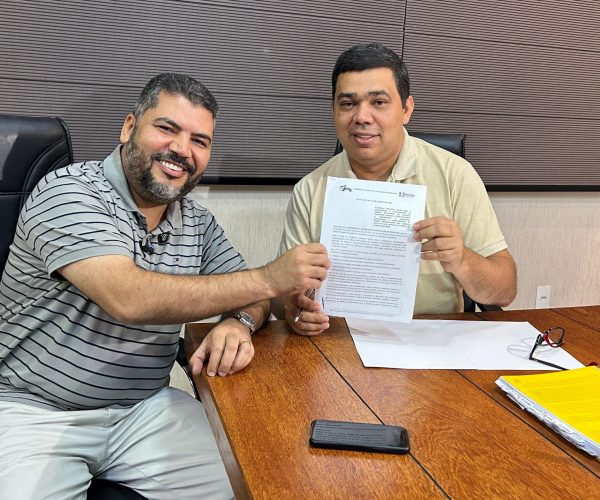 Presidente Soldado Sampaio e deputado Marcos Jorge - foto Yasmin Guedes