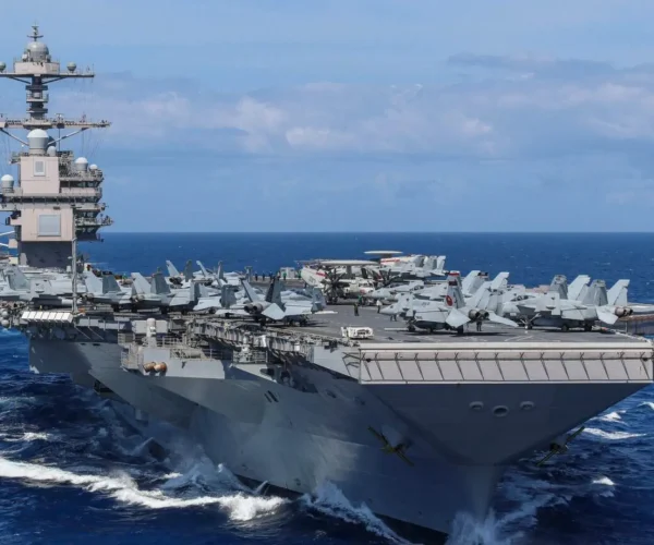 portaaviones-norteamericano-uss-gerald-ford.r_d.748-593